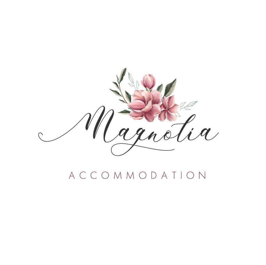 Orti's Place - Magnolia Holidays Apartment *